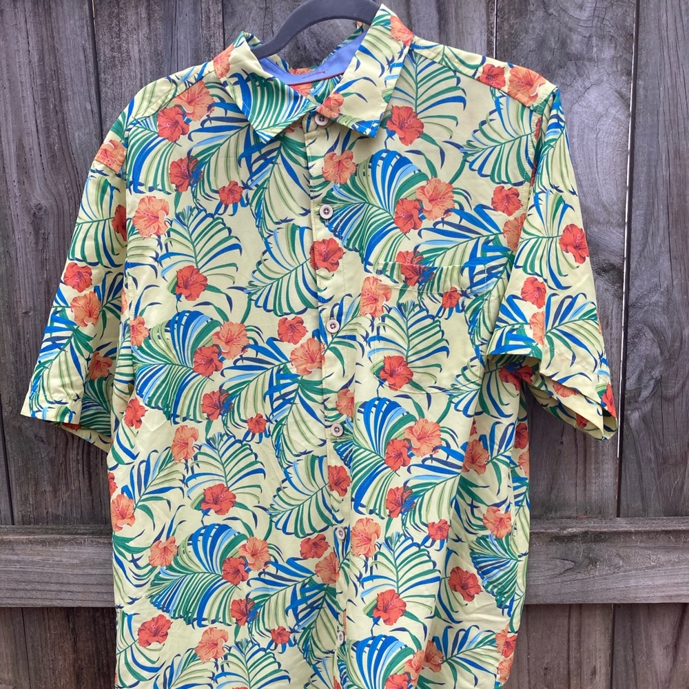 Tommy Bahama yellow floral shirt